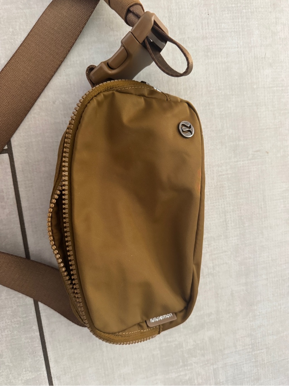 lululemon athletica small Brown Crossbody Sling Bag